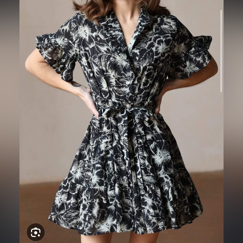 Mille Violetta Dress in Black Hibiscus